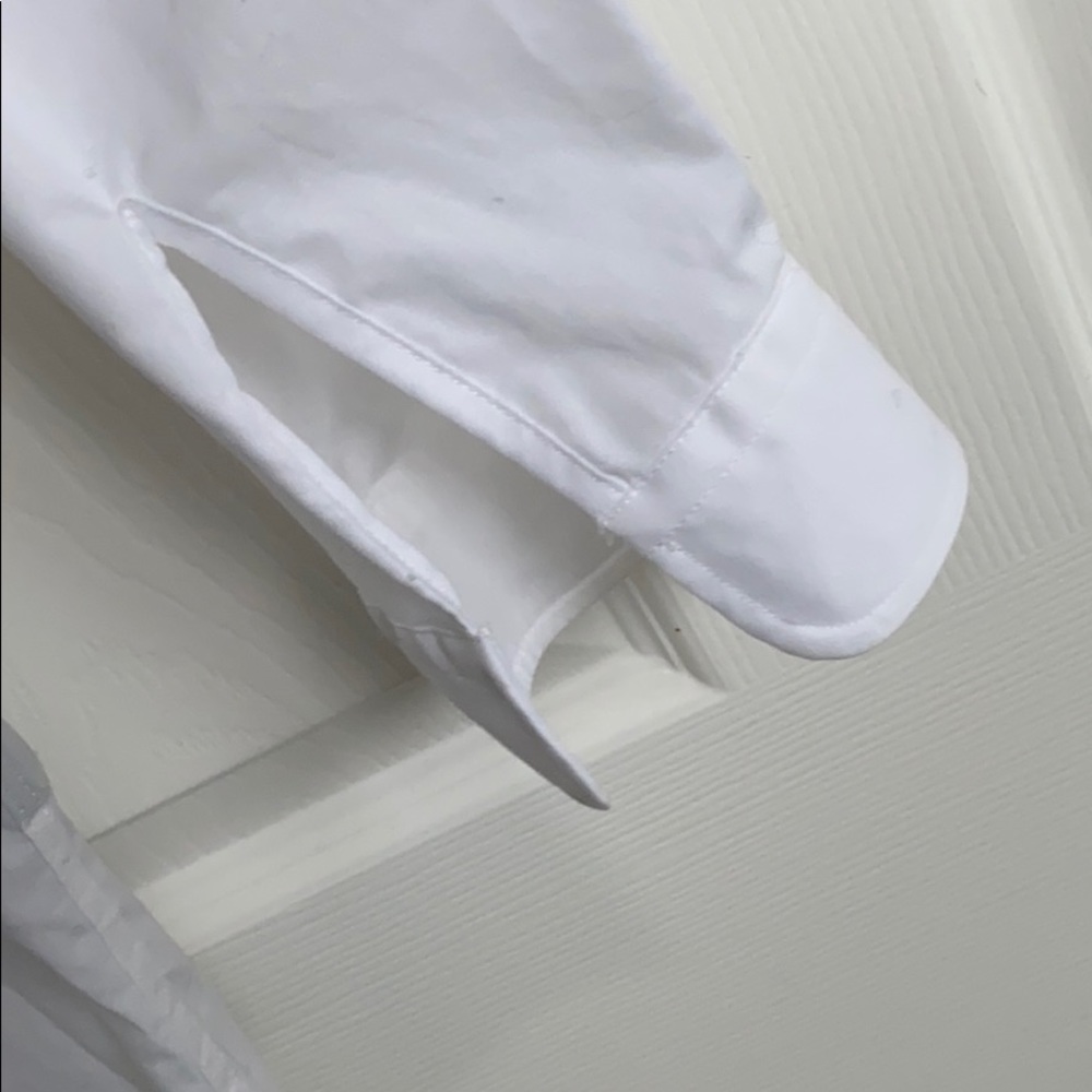 White button down shirt 3/4 sleeve - Picture 2 of 3